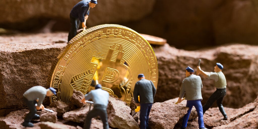 Các thợ đào Bitcoin chuyển sang AI, nhưng có thể bị định giá quá cao: JPMorgan