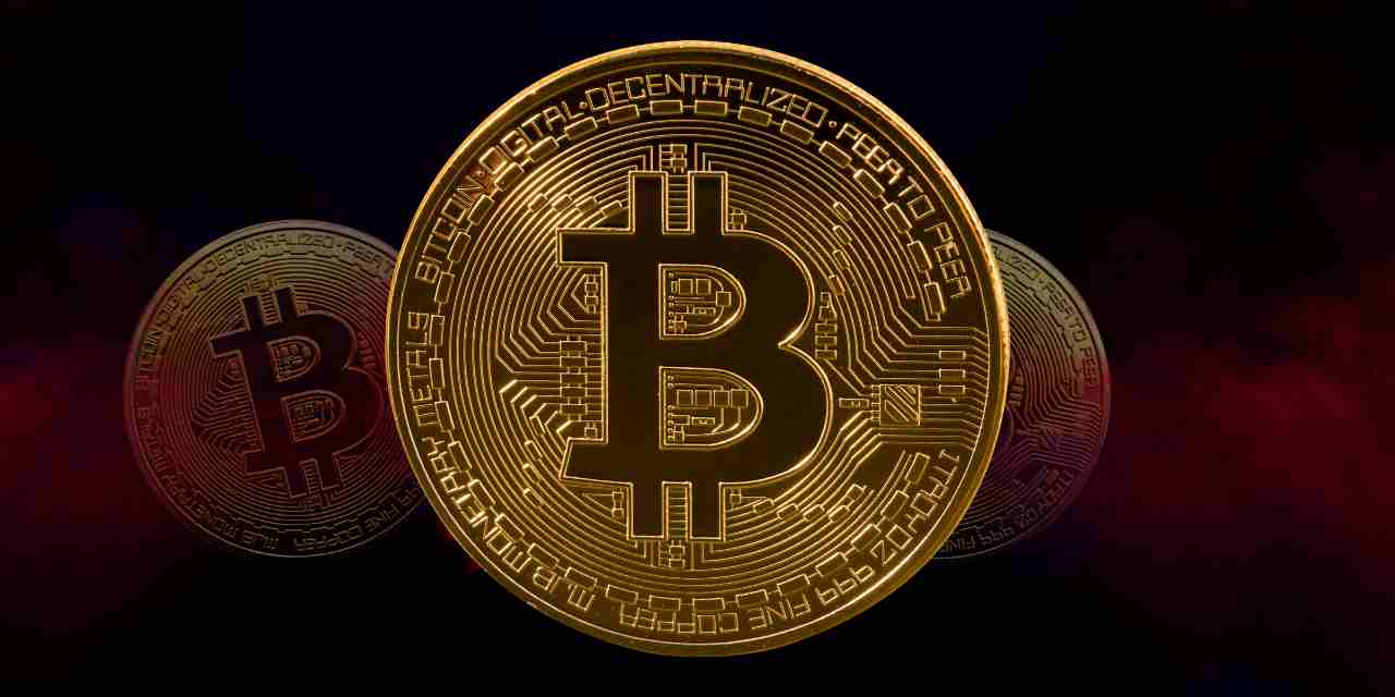 Giá Bitcoin đang chững lại ở mức gần 87.000 đô la khi dòng vốn chảy ra khỏi các quỹ ETF chậm lại