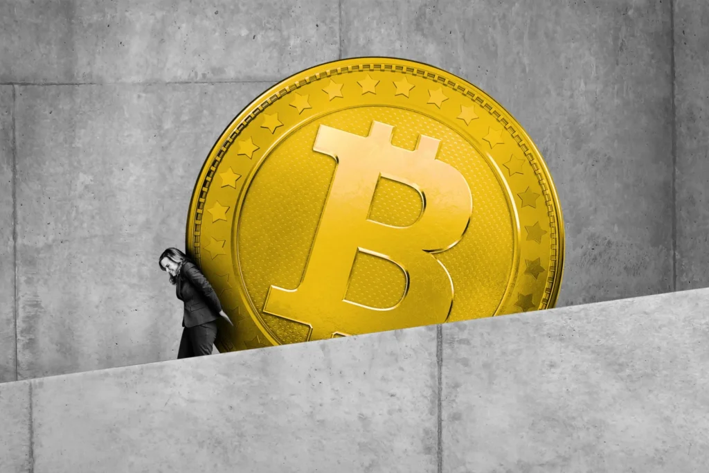 Kẻ lừa đảo tiền điện tử bị bắt trong vụ thu giữ ma túy lập kỷ lục.