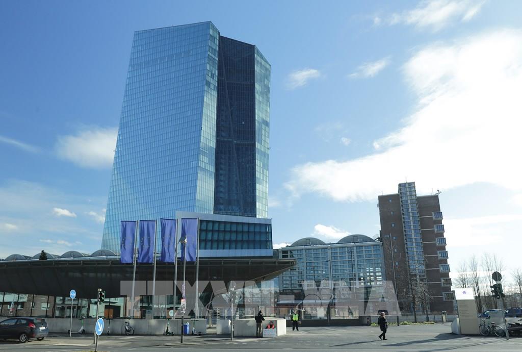 Các ngân hàng châu Âu lựa chọn đối tác tiền ổn định khi MiCA thúc đẩy sự chuyển đổi.