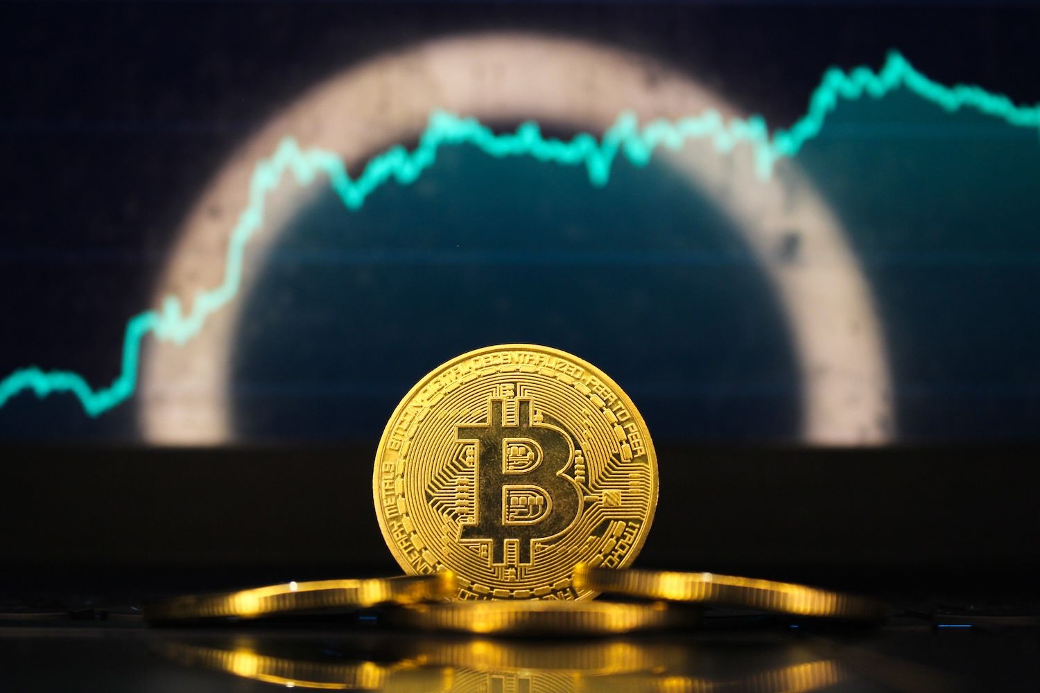 Bitcoin giảm mạnh xuống dưới 79.000 đô la do lãi suất trái phiếu tăng.
